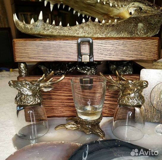 Рюмка перевёртыш олень.бронза