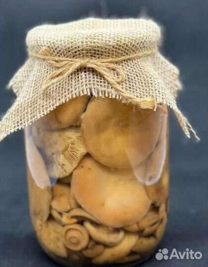 Грибы грузди,рыжики соленые