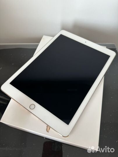 iPad pro 9.7, 32 Гб, 2017 год