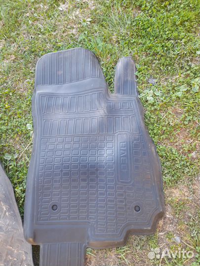 Автомобильные коврики на Шевроле Авео т300