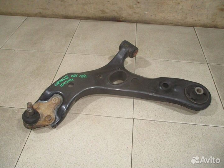 Рычаг передний правый Lexus NX 200t/300 (AZ10)