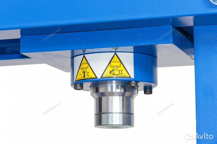 Пресс, усилие 30 тонн