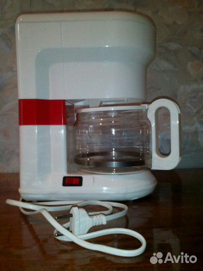 Кофеварка электрическая,капельная