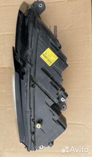 Фара левая Skoda Octavia A7