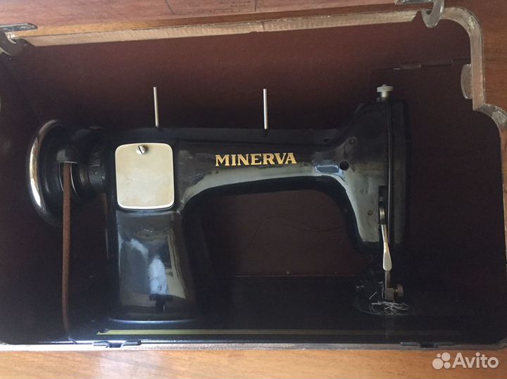 Швейная машина Minerva 122
