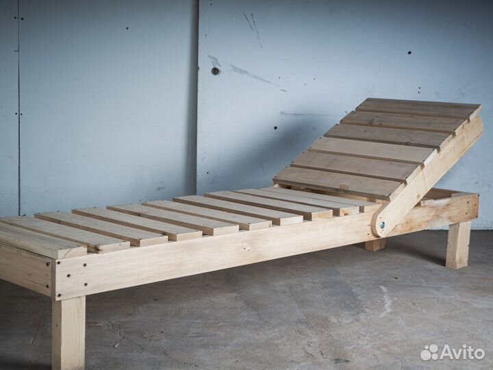 Шезлонг для дачи