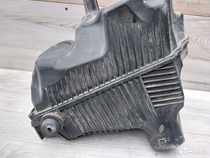 Корпус воздушного фильтра Renault Scenic 2
