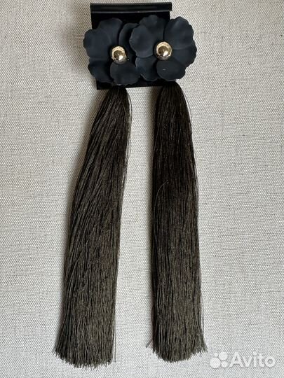 Серьги с кисточками цвета хаки, ASOS