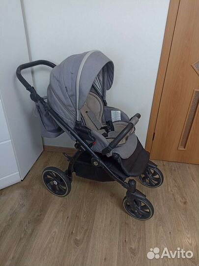 Коляска Tutis 3 в 1 в хорошем состоянии