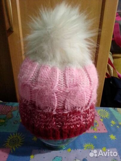 Шапки зимние и шарфы