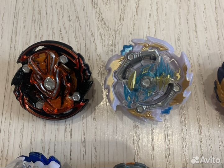 Волчки бейблейд