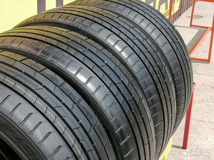 Pirelli P Zero PZ4 235/35 R19