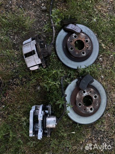 Переднии тормоза в сборе на приору