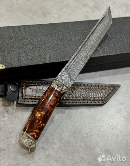 Нож дамаск танто