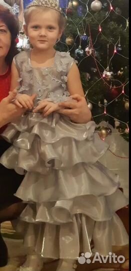Детское нарядное платье 110