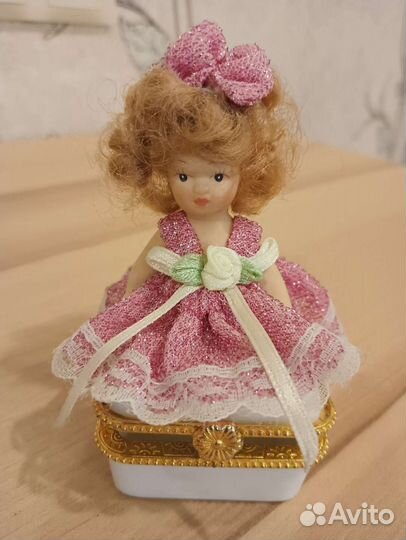 Шкатулки фарфоровые