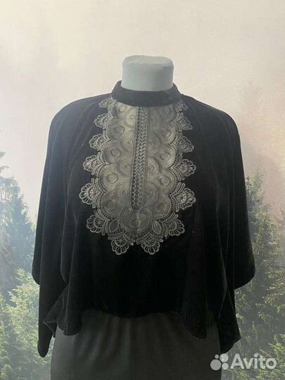 Женское пончо