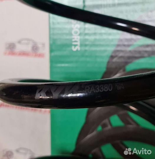 Пружина подвески передняя Volvo XC60