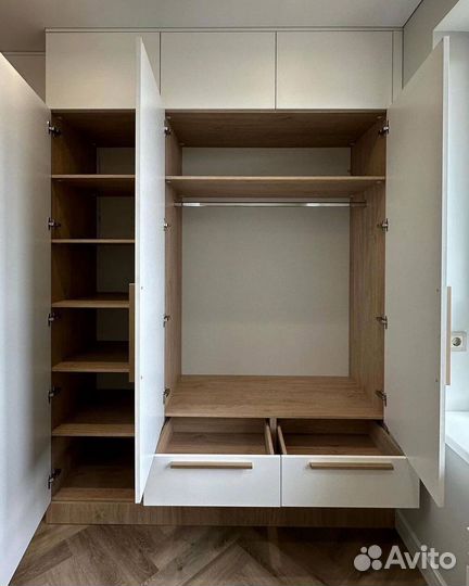 Шкаф распашной