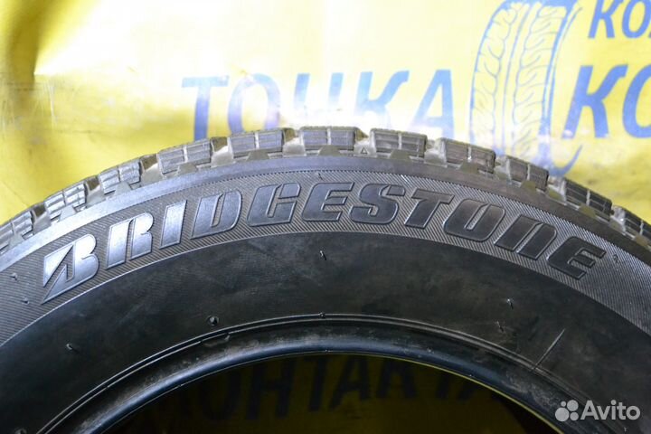 Bridgestone Blizzak Revo GZ 215/60 R16