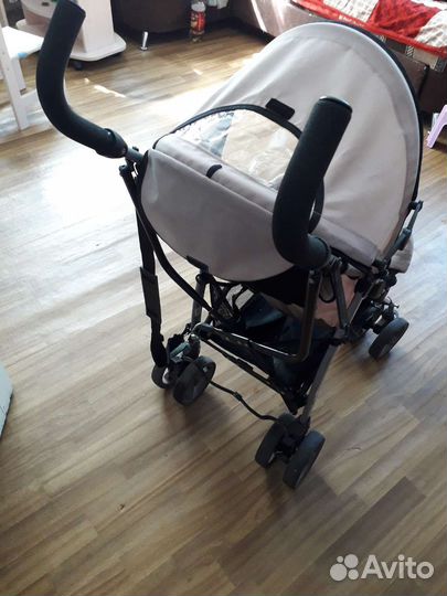 Прогулочная коляска трость