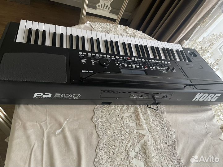 Синтезатор korg pa 300