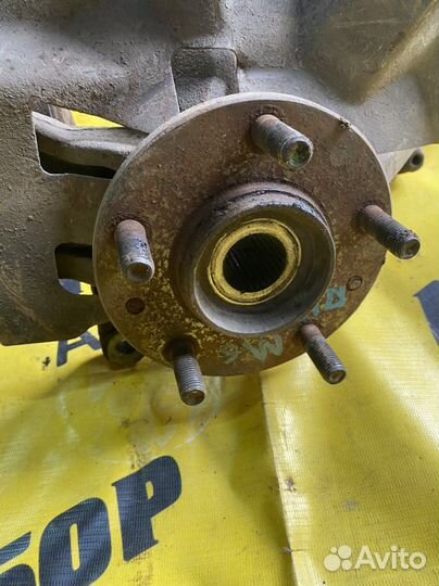 Передний правый поворотный кулак Mazda 6 GG