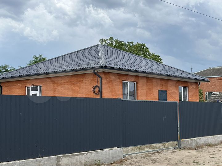 Дом 97,9 м² на участке 7,5 сот.