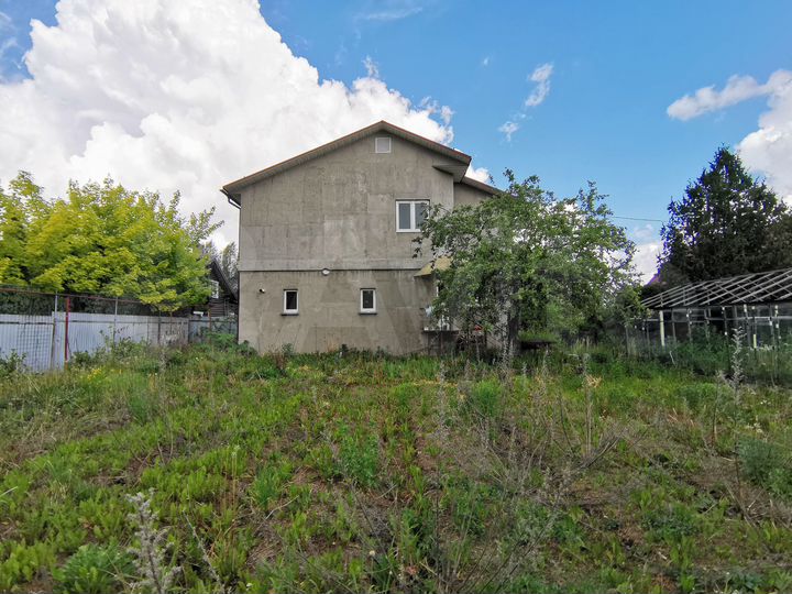 Дом 181,4 м² на участке 13,3 сот.