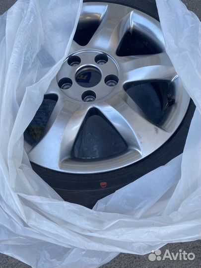 Новое колесо оригинал Nissan r17 5*114,3