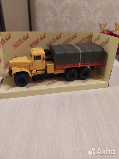 Модель грузовика