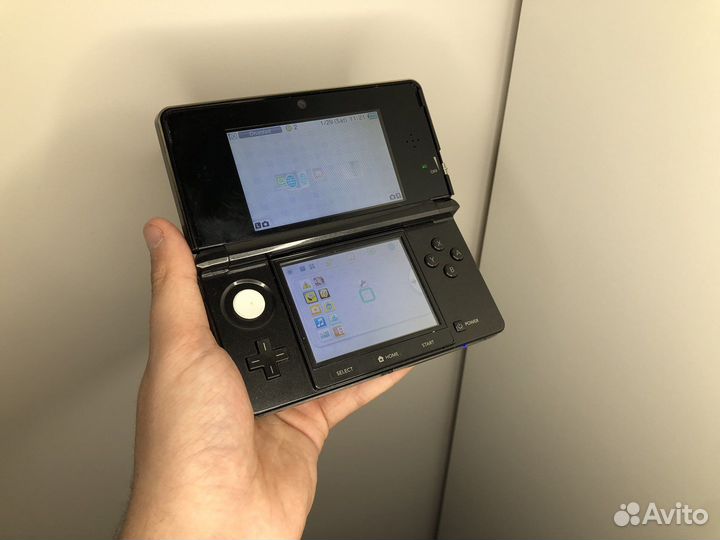 Nintendo 3ds (в отличном состоянии)