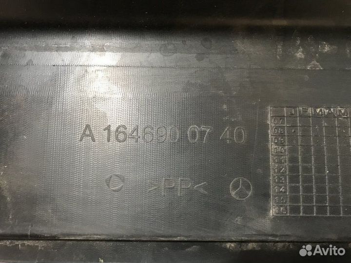 Накладка порога левая Mercedes-Benz M-Class W164