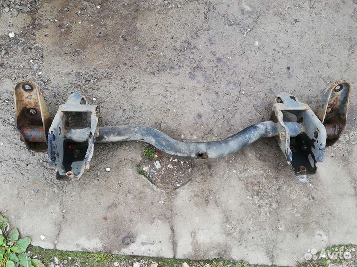 Подрамник балка Митсубиси Паджеро Мини 2