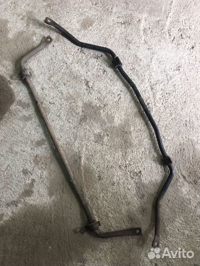 Стабилизатор поперечной устойчивост Mazda 323 BG