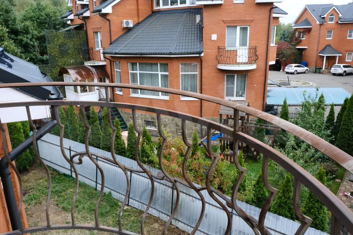 Таунхаус 314 м² на участке 3,7 сот.