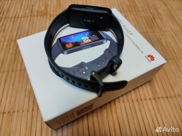 Фитнес браслет Huawei band 8