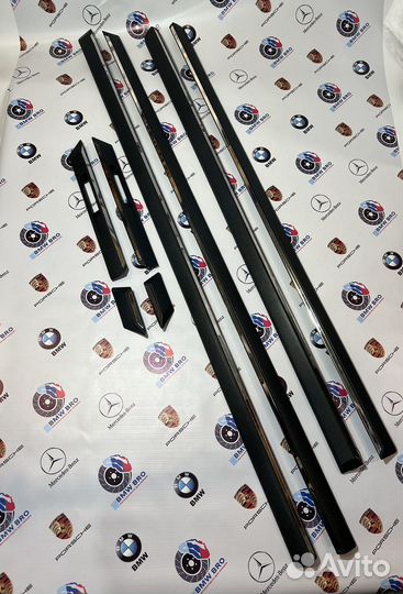 Молдинги BMW E38 средние