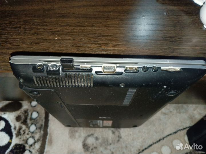 Ноутбук Samsung NP-RV511E