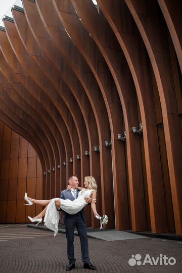 Видеограф на свадьбу, свадебный видеооператор