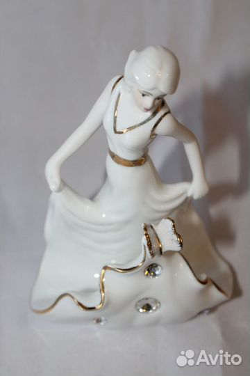 Салфетница Девушка Фарфор