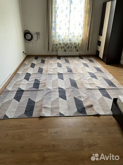 Ковер 3 на 4 новый