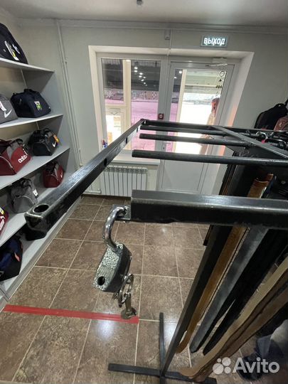 Вешалка для ремней