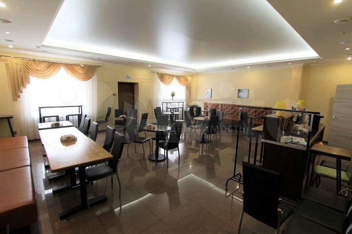 Кафе, 223 м²