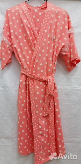 Халаты на пуговицах и с запахом женские