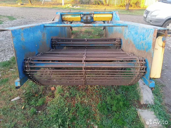 Копатель корнеплодов Агропромсельмаш КСТ-1,4М-02, 2011