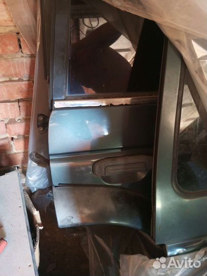 Двери на pajero 2