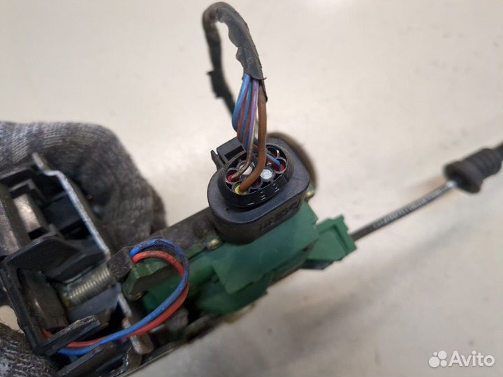 Замок двери правый передний Seat Ibiza 3