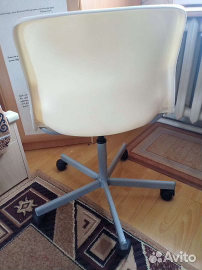 Кресло IKEA компьютерное