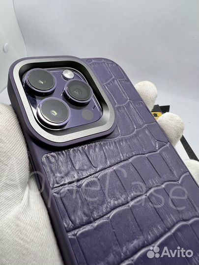 Чехол Kajsa Leather Case на iPhone 14 Pro/Pro Max